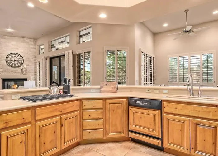 Rio Retreat Well Appointed Three Bedroom Three Bath * Rio Verde